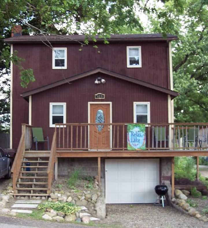 The Portage Lakes Nautical House Houses for Rent in Akron, Ohio