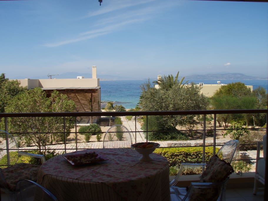 The private balcony (1st floor)