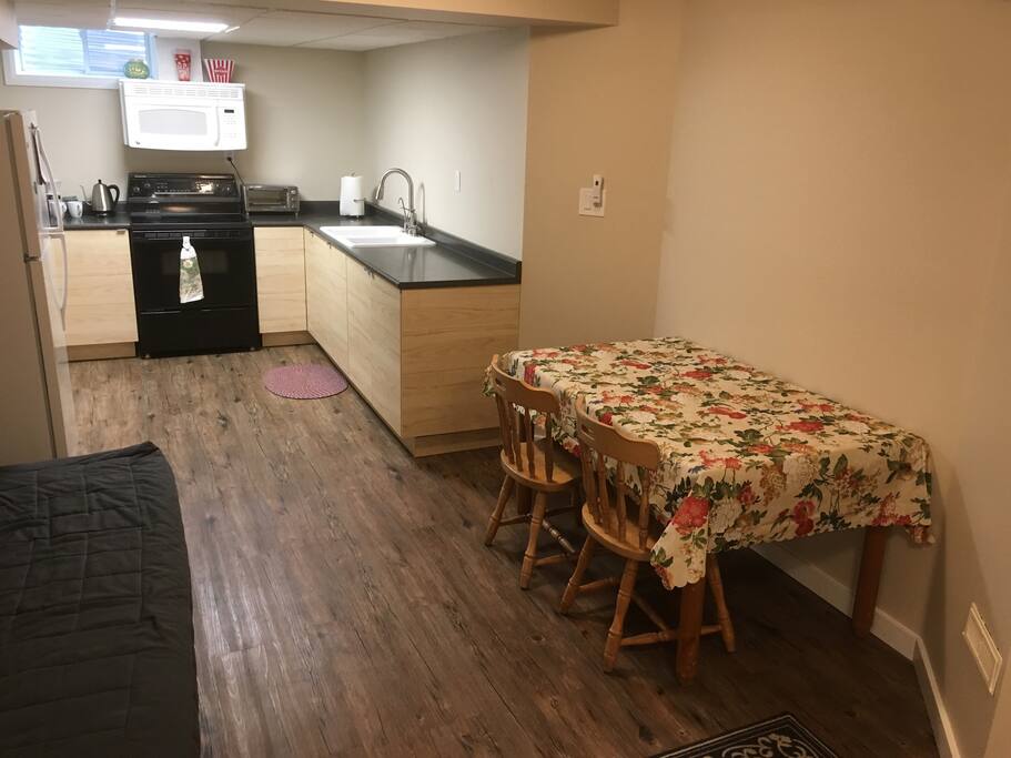 Dining/kitchen.