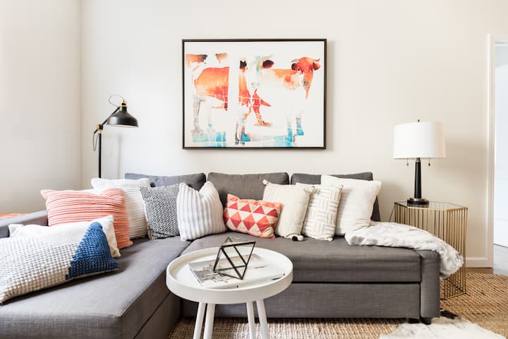 Mid Century Meets Southern Hospitality In Bayview - San Francisco, CA