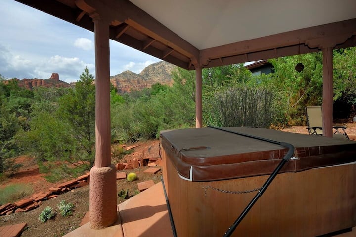 Backyard Beauty
Fab Location
Friends & Family Fun! - Sedona, AZ
