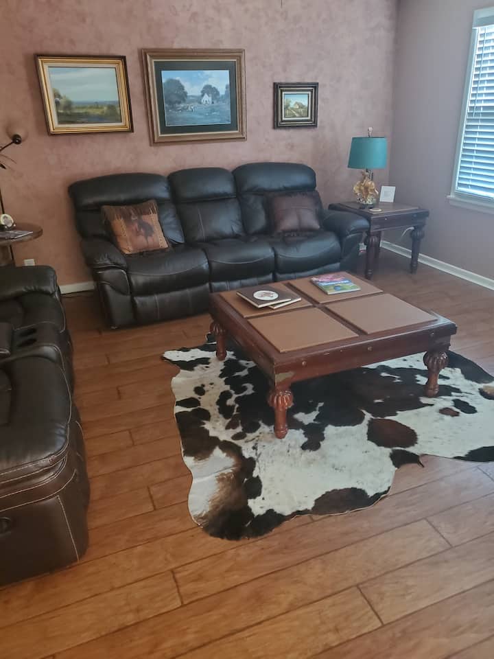 Comfortable, Texas Charm... Ya’ll Come Visit! - Amarillo, TX