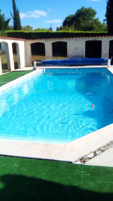 Piscine a votre disposition