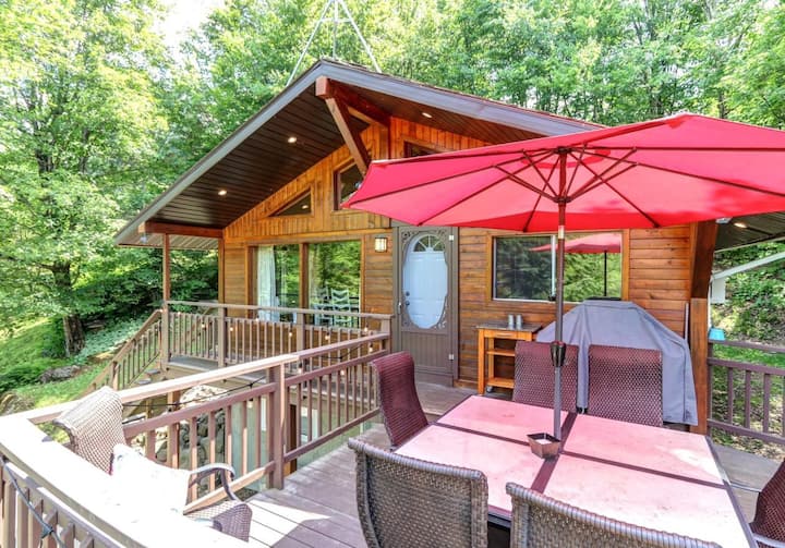 La Petite Ourse de StAdolphe Chalets for Rent in SaintAdolphed