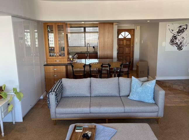 Stunning sunset and ocean views w/ backup battery gallery image 2