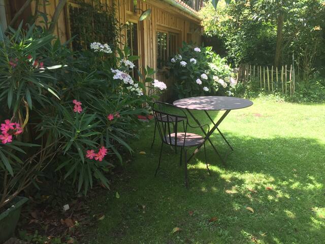 Maison familiale dans Bordeaux grande piscine gallery image 5