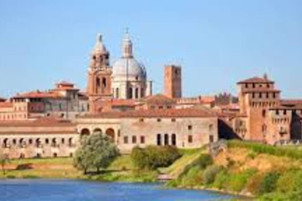 skyline di mantova