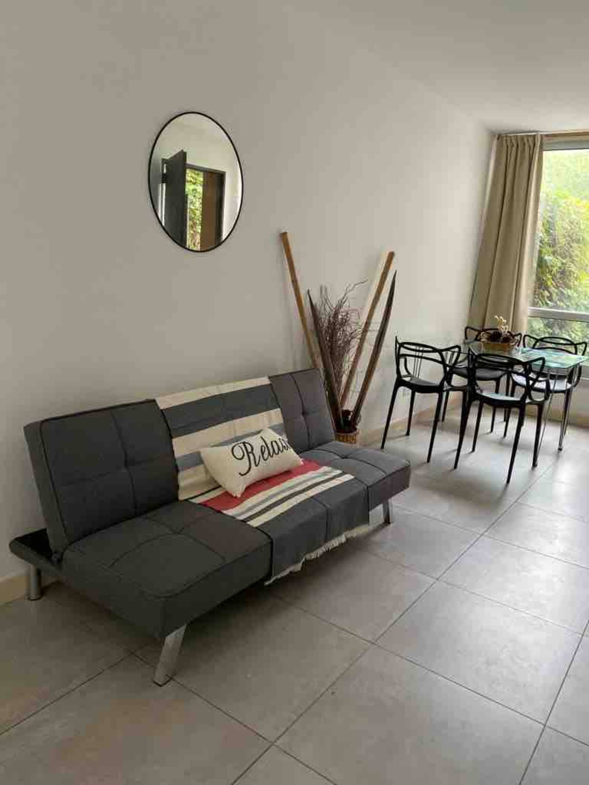 Bright one-bedroom apartment near Campo de Polo