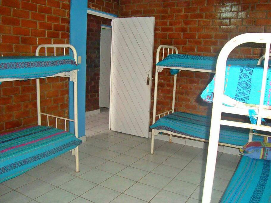 Cuarto con 3 camarotes (Foto 3)