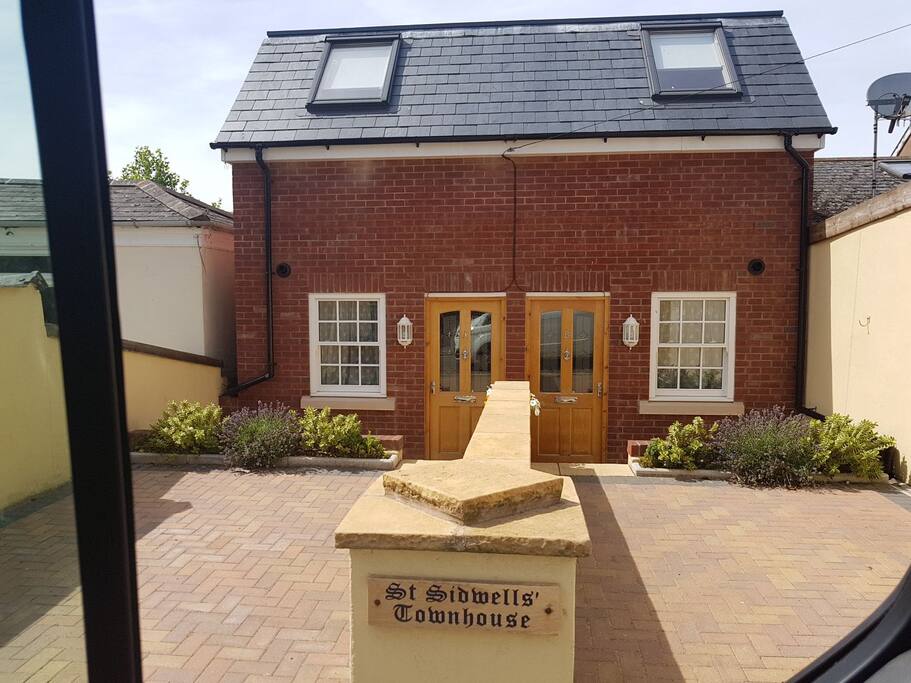 St Sidwells Townhouse 's A & B