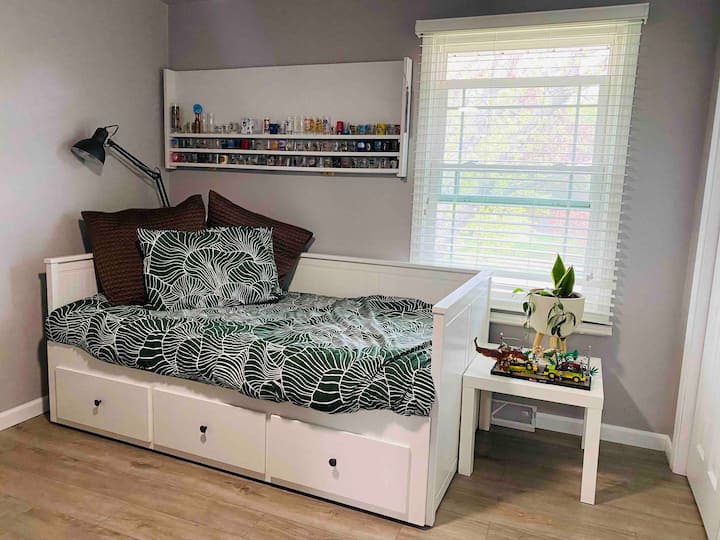 Schlafzimmer #4
Ausziehbett zum Kingsize-Bett