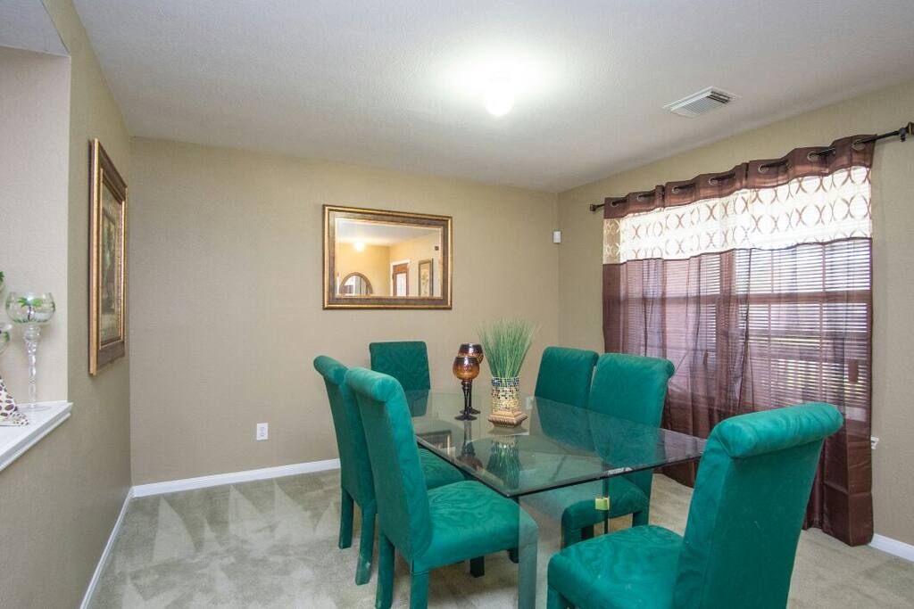 Dining Room for 6