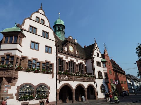 Old Town Feel at Town Hall Square