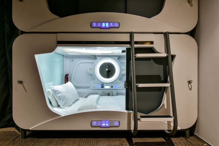 Pod/Capsule stay at Andheri East(Classic Pod)