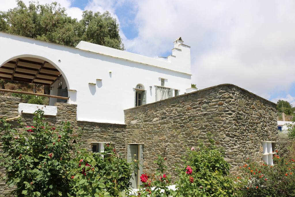 General Overview of the House-Front View