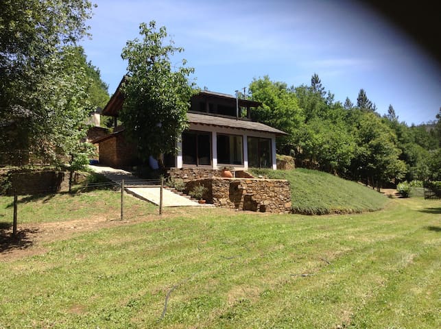 SABERAMAR – COUNTRY