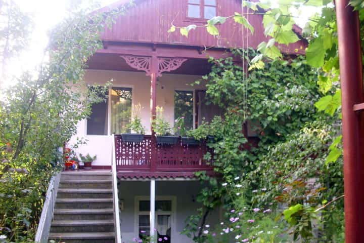 Petit Dilijan B&B