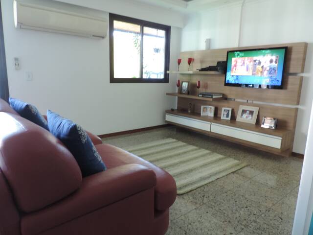 Barra – Lindo Apto frente a praia gallery image 4