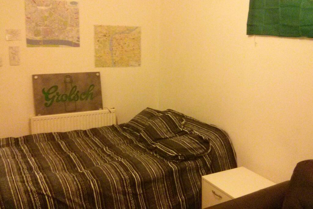 Comfortable double bed!