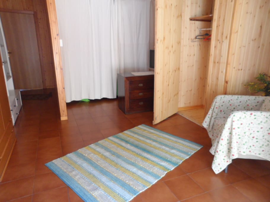 camera con letto