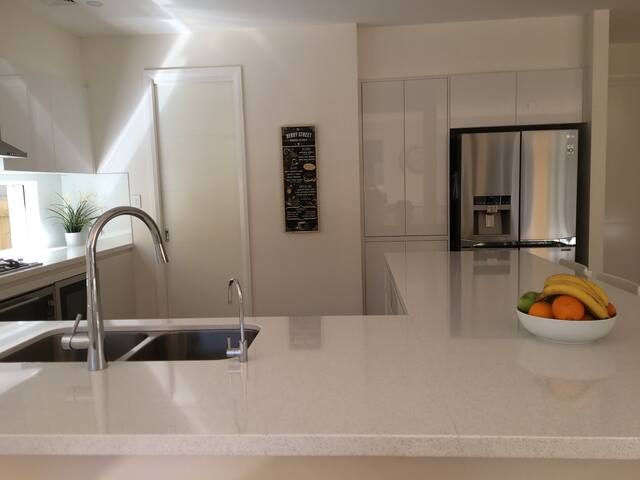 Brand new luxury house with heated pool & sea view gallery image 2