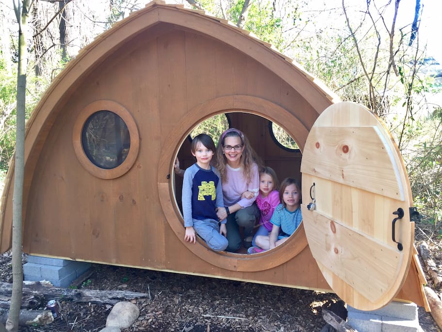 Enjoy our unique Hobbit Houses with your family!