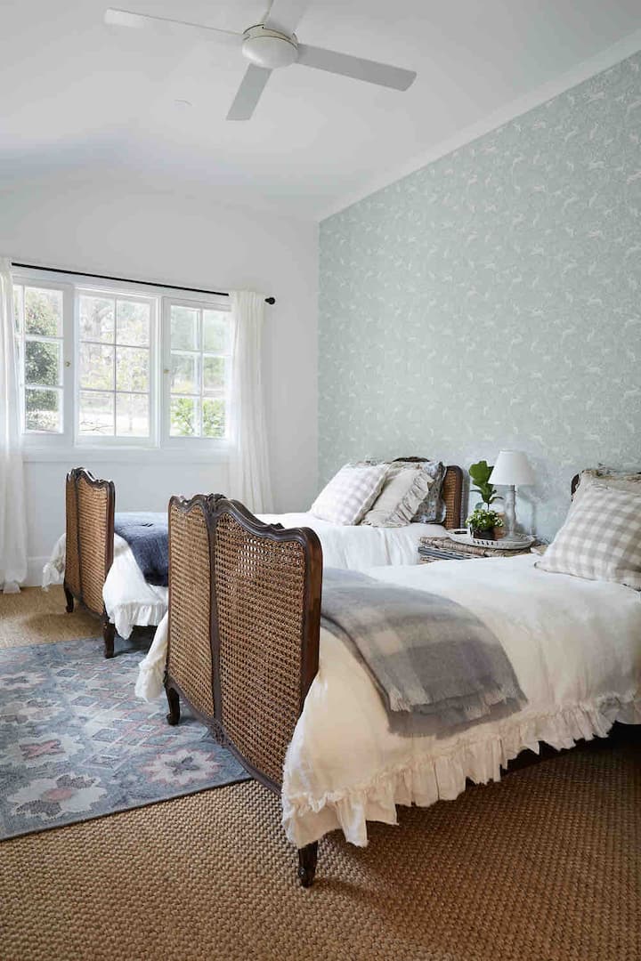 3rd bedroom with twin beds, luxury linen bedding, electric blankets, ceiling fan and ducted heating and cooling