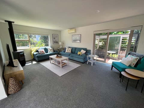 Popular Airbnb listing: Relaxing Retreat at Ohope Beach in Ōhope