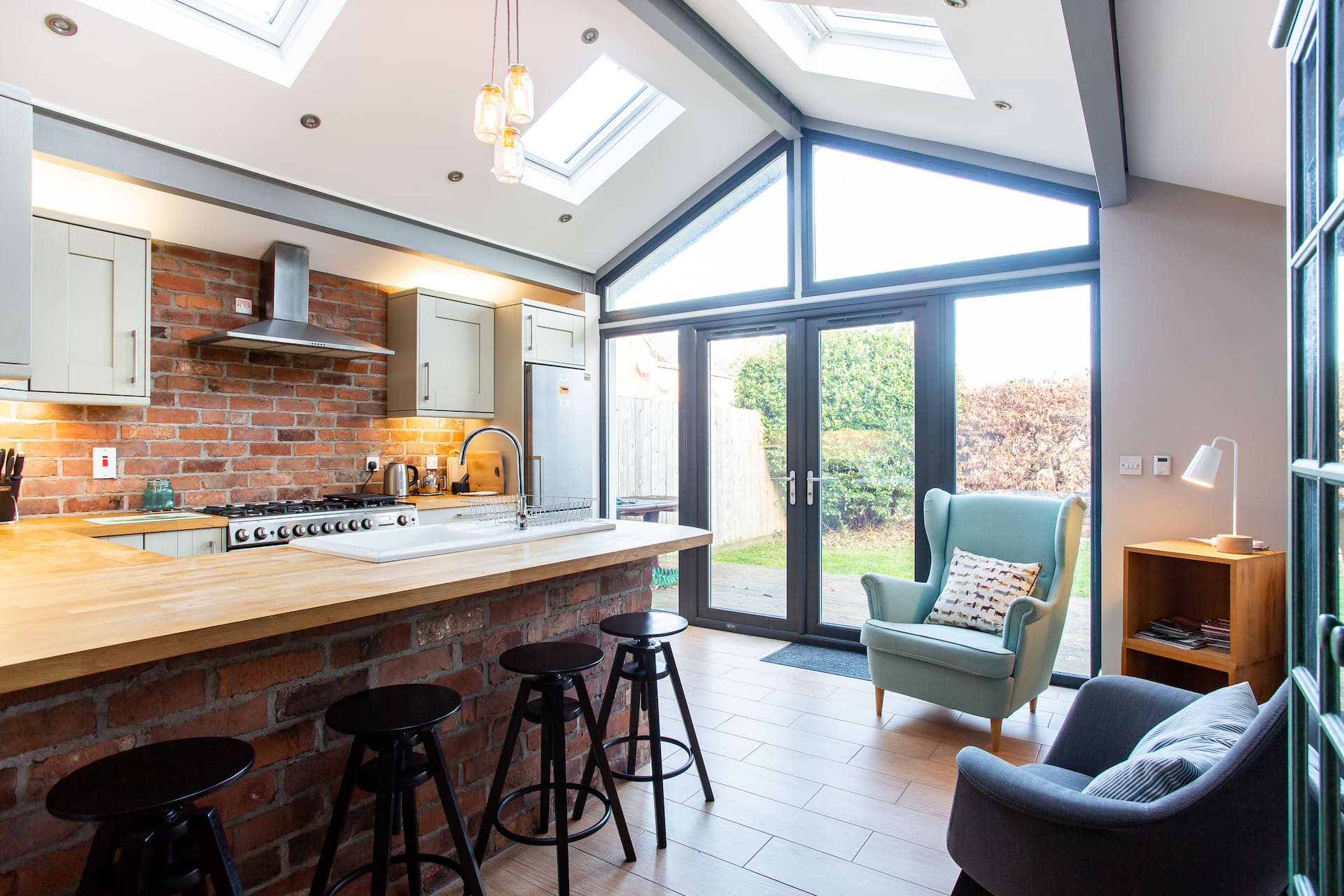 Oakdene ~ Unique Belfast Sanctuary ~ 2 Bed Semi