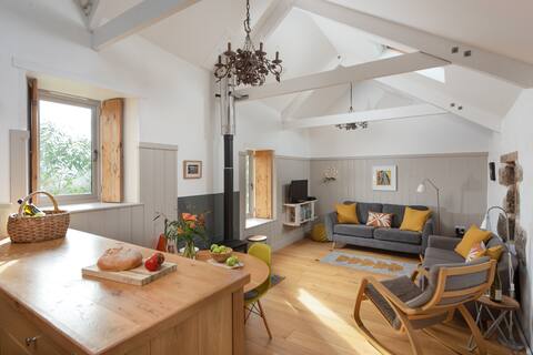 Idyllic rural haven near Treen and Porthcurno.