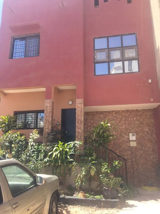 FACADE