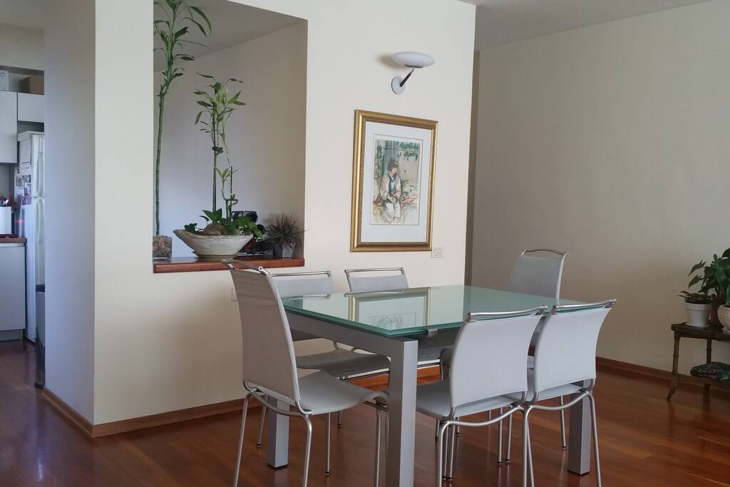 Dining Area (Seats 10)