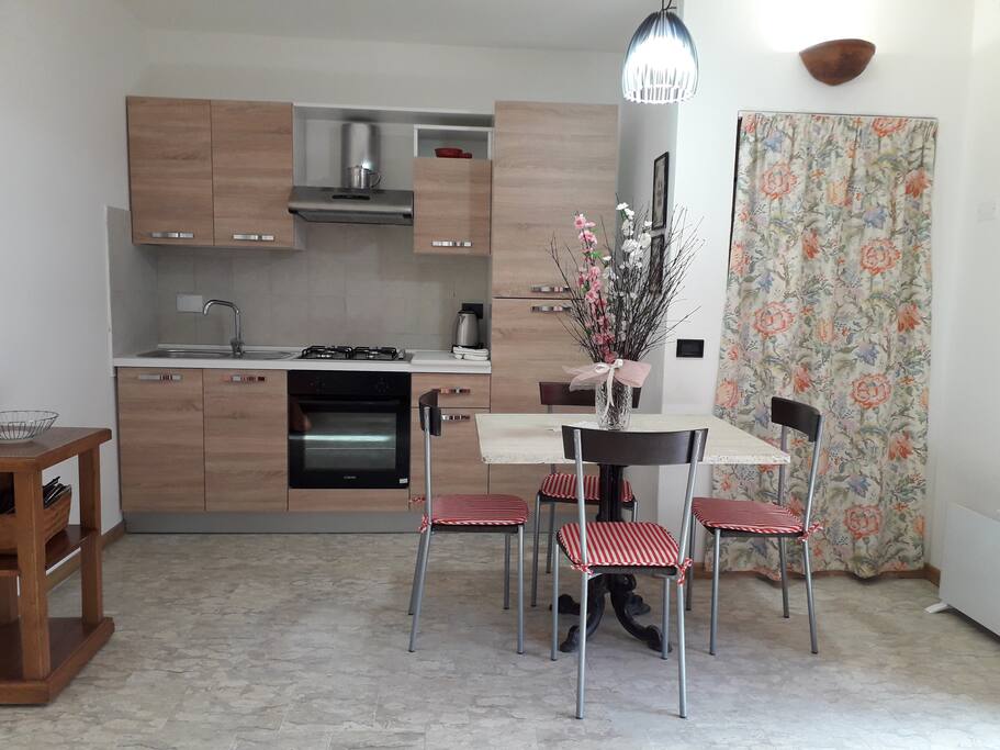 The kitchen / la cucina