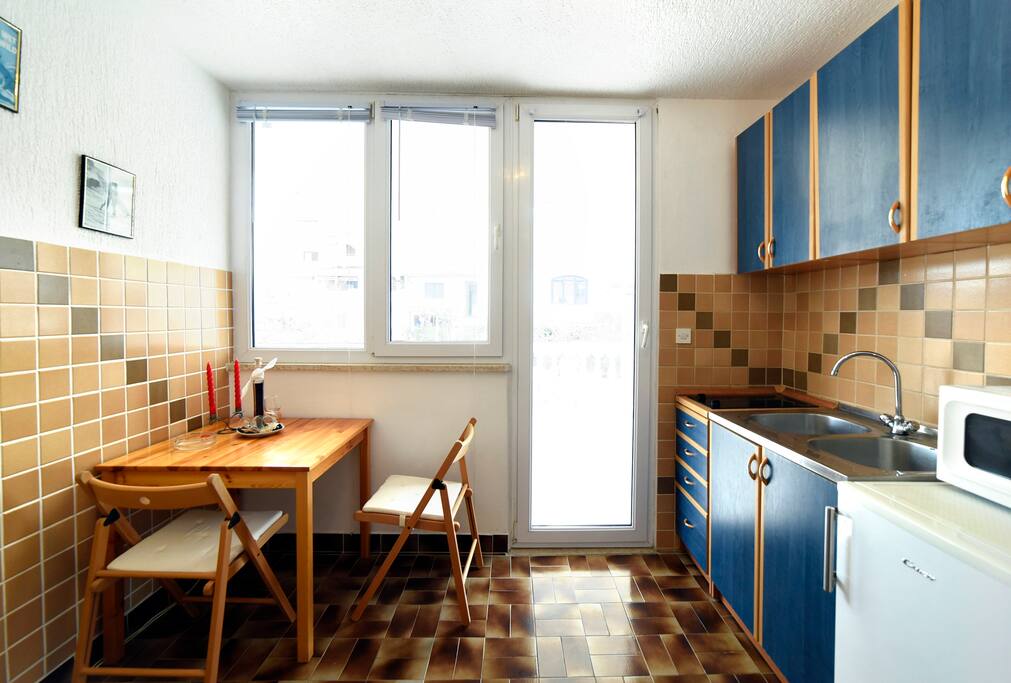 Kitchen and eating