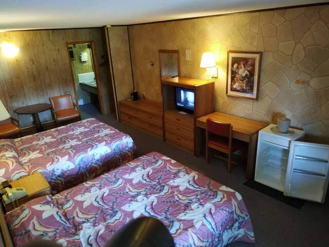 Private Room With Two Double Beds