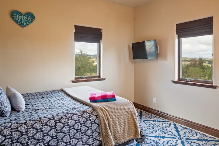 Guest bed, #2 upstairs