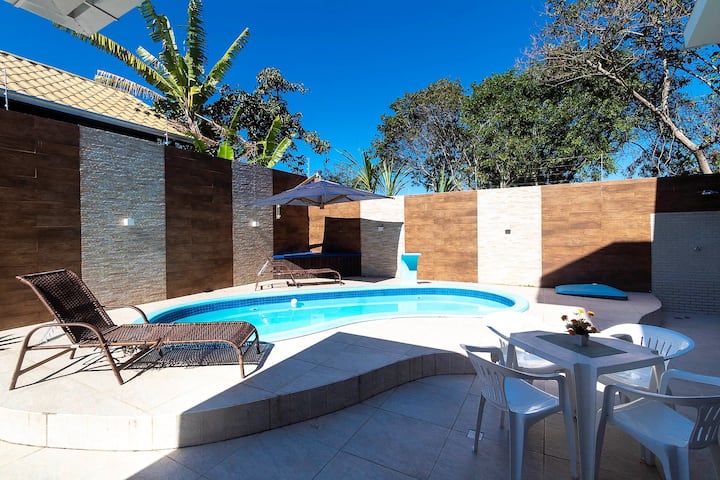 BEAUTIFUL HOUSE WITH POOL IN BOMBINHAS