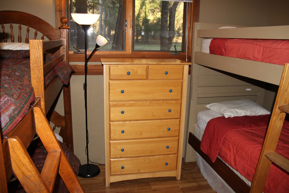 Lower level bedroom number 2, 2 sets of twin bunk beds