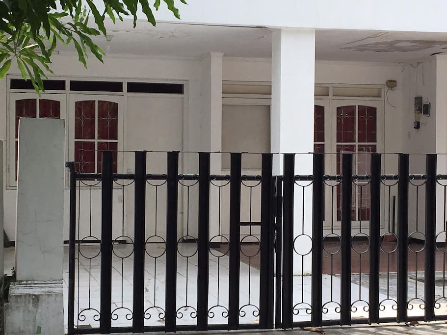 pagar rumah