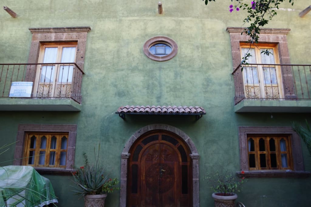 face front view of house