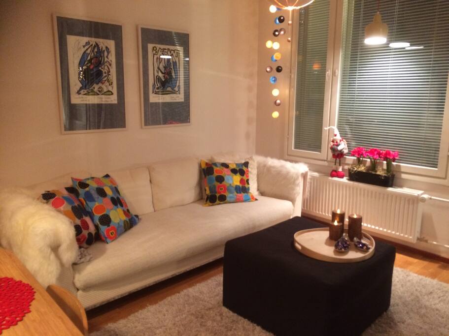 The Christmas decoration:))
The black table in front of the sofa changes to extra bed.(75cmx190cm)