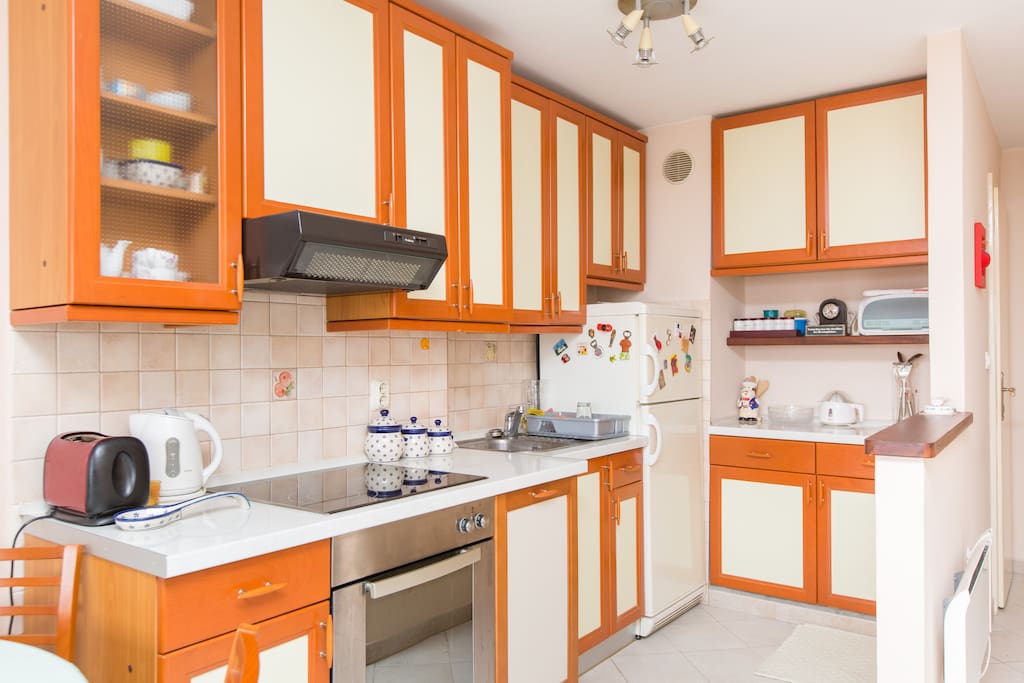 Fully equipped kitchen