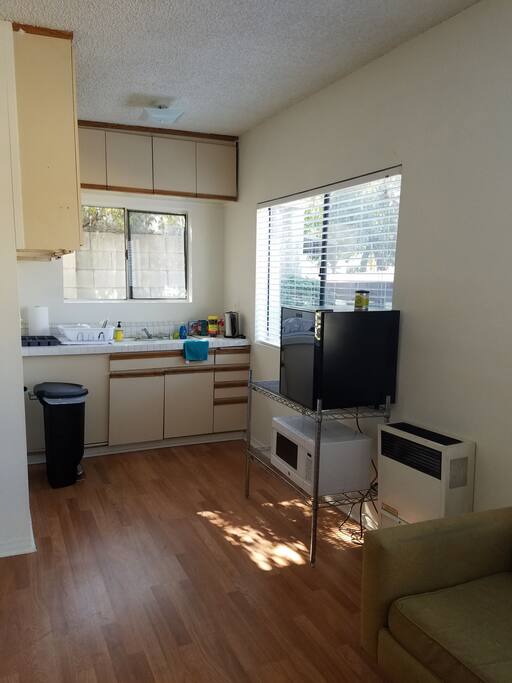 Small kitchen no stove. Microwave and small refrigerator for waters and drinks.