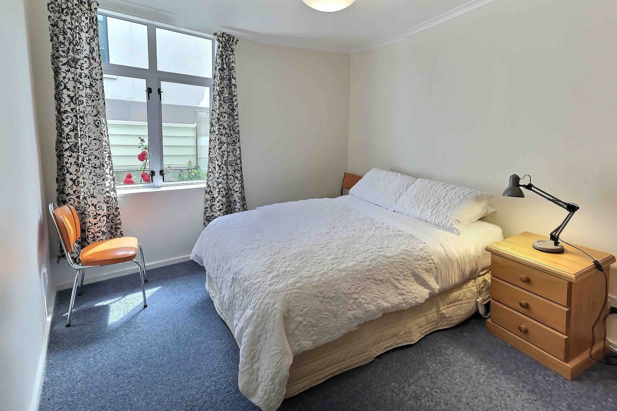 غرفة النوم 1