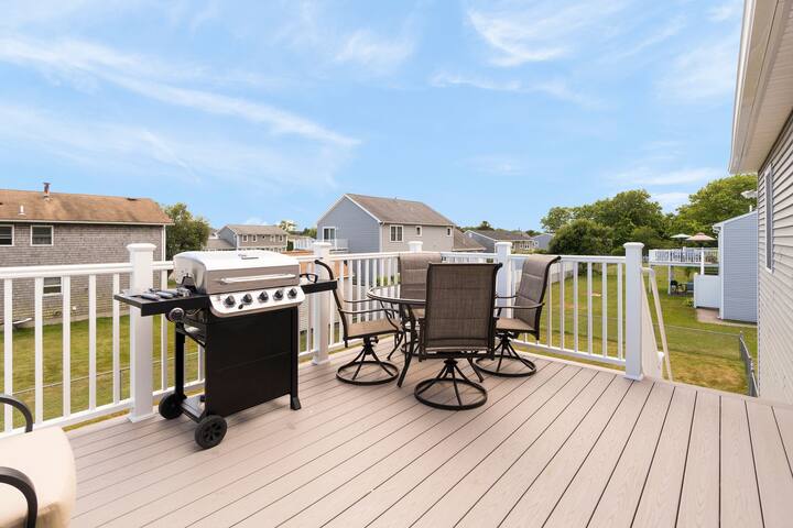 Walk to Beach. Newly Renovated. A/C gallery image 4