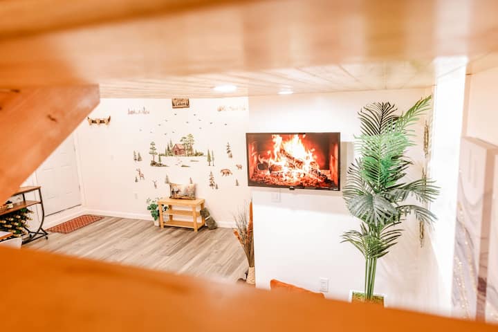 <Modern Cabin In The City> By D&d Vacation Rental - Providence, RI