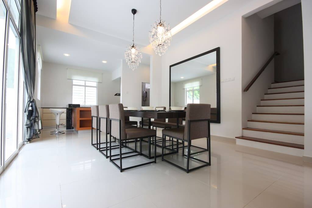 Dining area and open plan kitchen