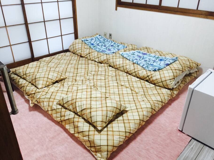 Maxim 2 futons