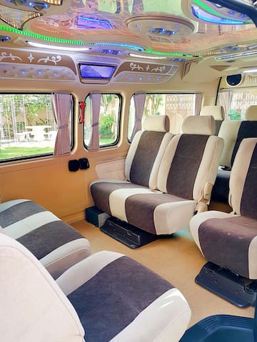 Entire Villa 20+ / Pool & Garden / Bangkok center gallery image 4