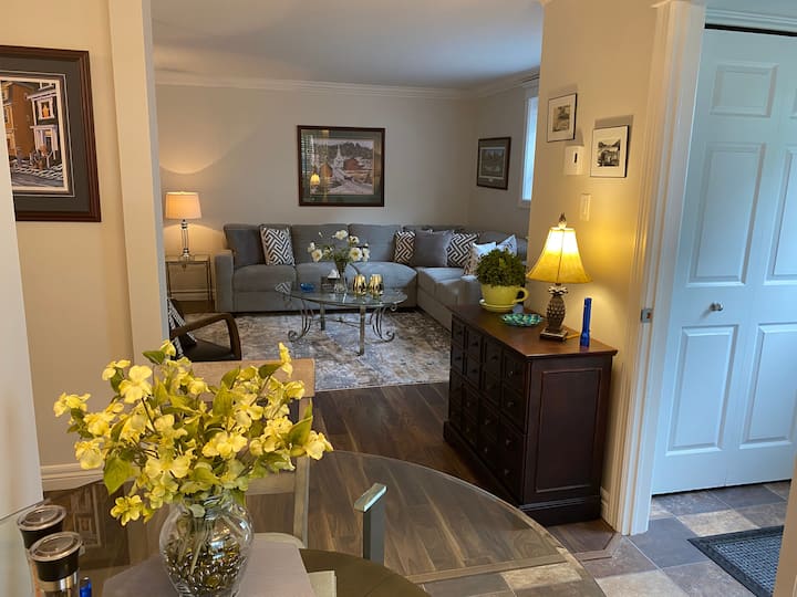 Castle House 2 Bedroom Executive Apt - Paradise